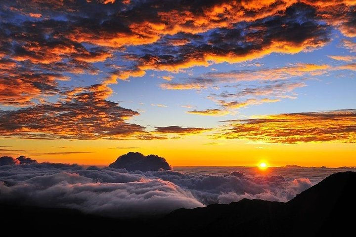 Maui: Haleakala Sonnenaufgangsspektakel mit lokalem Frühstück | wizardtrip