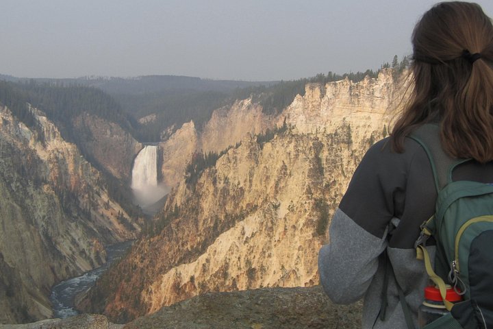 Randonnée guidée dans le Grand Canyon du Yellowstone, avec des cascades spectaculaires, des canyons colorés et des paysages variés, photo 7 | wizardtrip