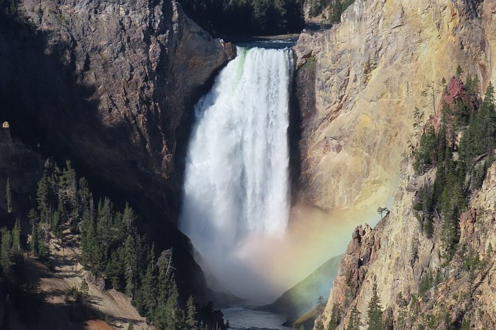 Randonnée guidée dans le Grand Canyon du Yellowstone, avec des cascades spectaculaires, des canyons colorés et des paysages variés, photo 26 | wizardtrip