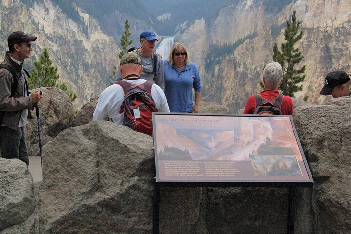 Yellowstone National Park bustur med Old Faithful, Grand Prismatic Spring, dyreliv og canyon-udsigt, foto 16 | wizardtrip