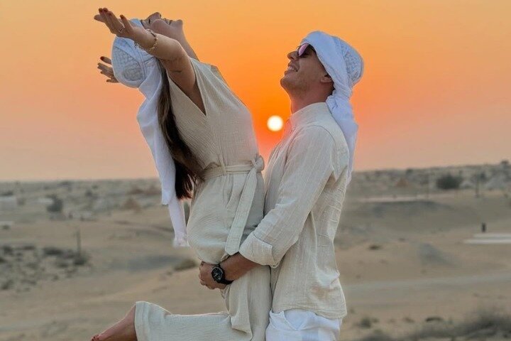 Sperimenta un emozionante safari nel deserto di Dubai con dune bashing, giri in cammello e cena BBQ, foto 23 | wizardtrip