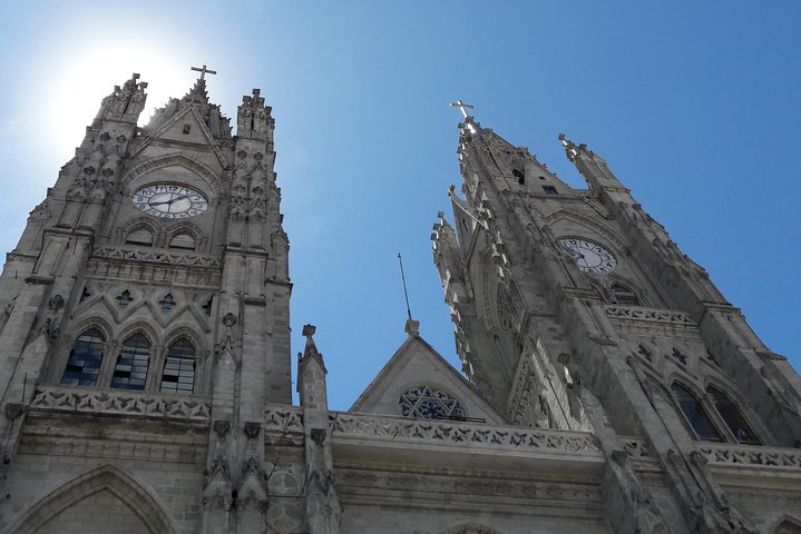 Passeio privado explorando o TeleferiQo de Quito, o Centro Histórico e a Linha do Equador no Equador, foto 8 | wizardtrip