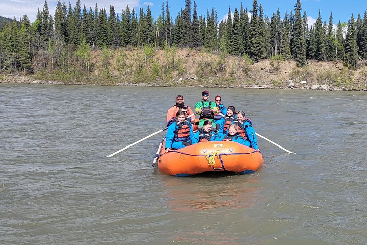 Hvitvanns rafting-eventyr på Nenana River nær Denali nasjonalpark, Alaska, foto 6 | wizardtrip