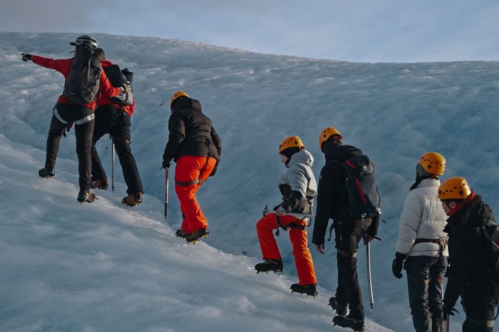 Caminhada guiada no glaciar numa língua do Vatnajökull, o maior glaciar da Europa, a partir de Skaftafell, Islândia, foto 18 | wizardtrip
