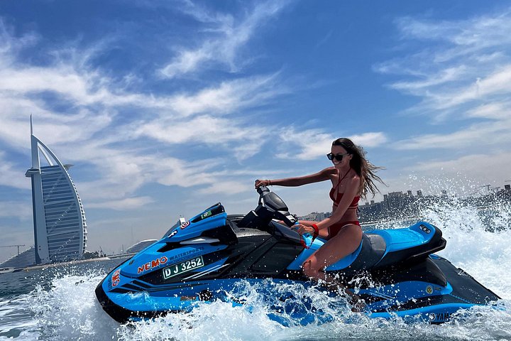 Oplev en spændende jetski-tur i Dubai, kør forbi ikoniske vartegn som Burj Al Arab og Atlantis, foto 6 | wizardtrip