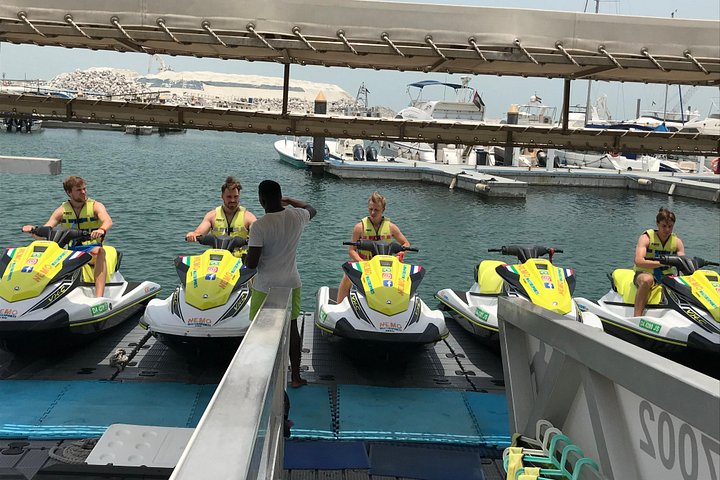 Oplev en spændende jetski-tur i Dubai, kør forbi ikoniske vartegn som Burj Al Arab og Atlantis, foto 37 | wizardtrip