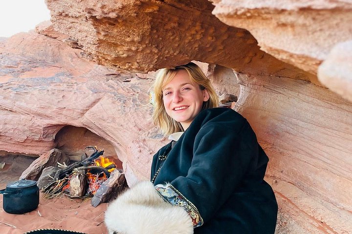 Upplev en heldags jeeputflykt i Wadi Rum, Jordanien, med övernattning i ett beduinläger, foto 20 | wizardtrip