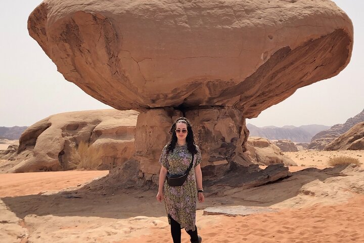 Upplev en heldags jeeputflykt i Wadi Rum, Jordanien, med övernattning i ett beduinläger, foto 26 | wizardtrip