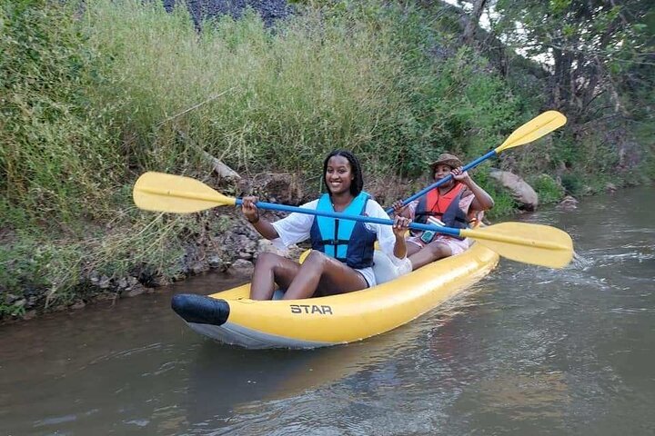 Excursion guidée en kayak sur la pittoresque rivière Verde en Arizona, avec faune et paysages naturels, photo 10 | wizardtrip
