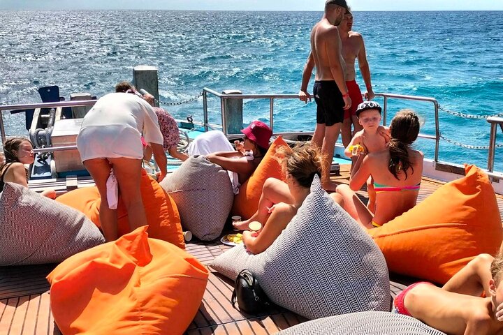 Aventura completa de snorkel en Koh Tao, Tailandia, con barco, arrecifes y vistas de la isla, foto 8 | wizardtrip