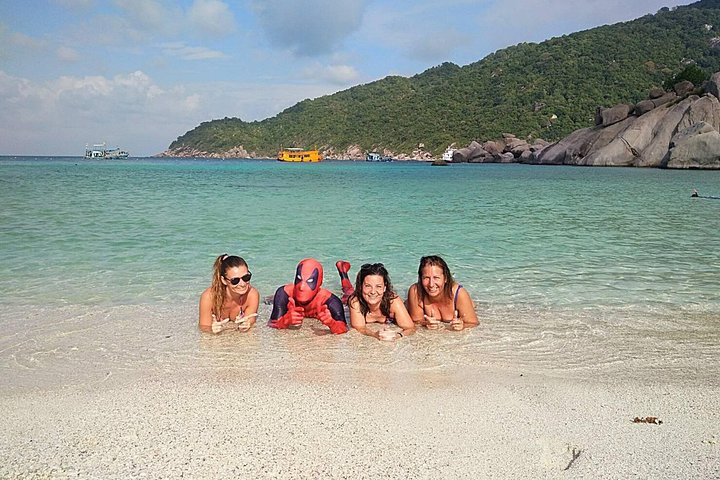 Aventura completa de snorkel en Koh Tao, Tailandia, con barco, arrecifes y vistas de la isla, foto 11 | wizardtrip