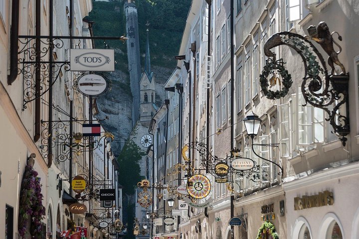 Private Tagestour von Wien nach Salzburg, Hallstatt und Stift Melk, die österreichisches Erbe und natürliche Schönheit zeigt, Foto 12 | wizardtrip