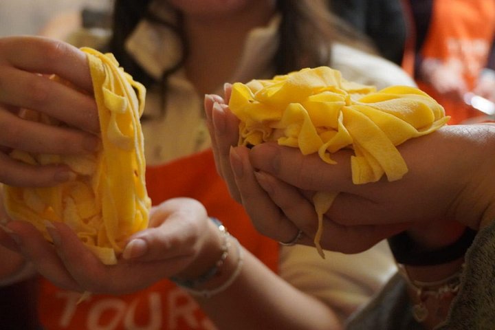 Cours pratique de fabrication de pâtes à Bologne, apprentissage de la cuisine italienne traditionnelle avec des ingrédients locaux, photo 7 | wizardtrip