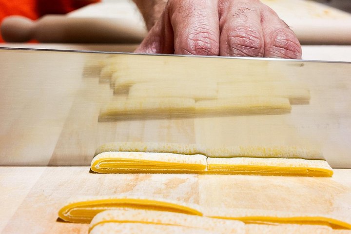 Cours pratique de fabrication de pâtes à Bologne, apprentissage de la cuisine italienne traditionnelle avec des ingrédients locaux, photo 15 | wizardtrip