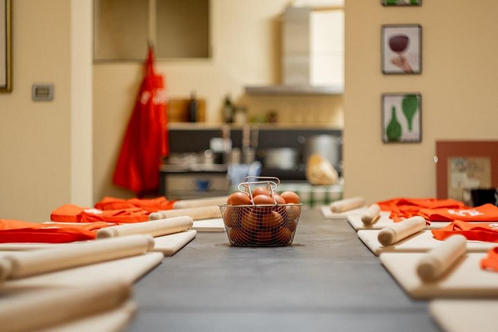 Cours pratique de fabrication de pâtes à Bologne, apprentissage de la cuisine italienne traditionnelle avec des ingrédients locaux, photo 17 | wizardtrip
