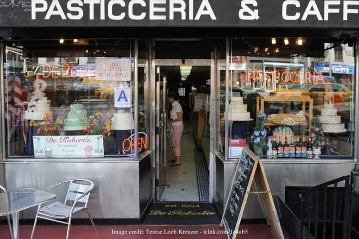 Explore NYC's mafia history with a retired detective, including local food tastings in Little Italy and the East Village, photo 17 | wizardtrip