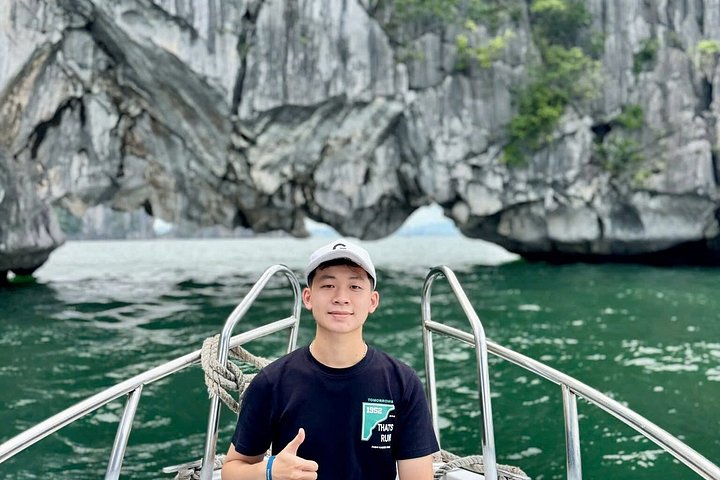 Luksuscruise som navigerer gjennom de fantastiske kalksteinskarstene i Ha Long og Lan Ha Bay, Vietnam, foto 30 | wizardtrip