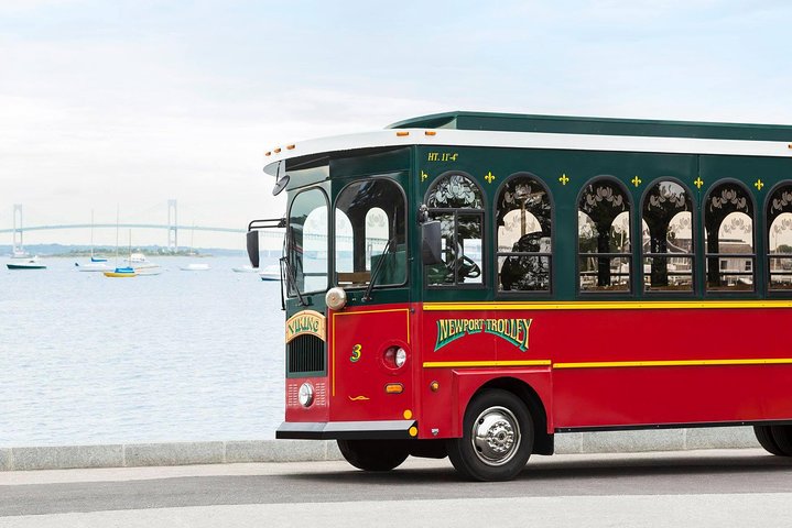 Naturskøn trolley-tur i Newports historiske palæer og kystlinje, foto 6 | wizardtrip