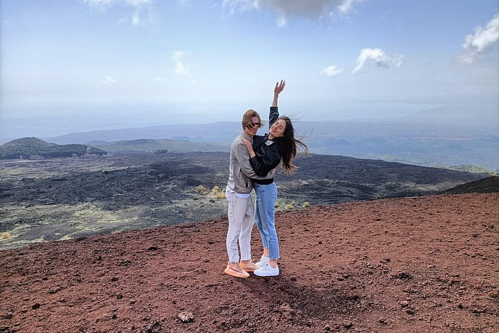 Verken de vulkanische landschappen, lavagrotten en kraters van de Etna tijdens een begeleide ochtendtour vanuit Catania met lunch, foto 6 | wizardtrip
