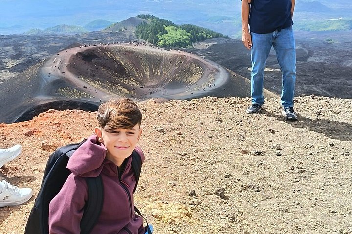 Verken de vulkanische landschappen, lavagrotten en kraters van de Etna tijdens een begeleide ochtendtour vanuit Catania met lunch, foto 25 | wizardtrip