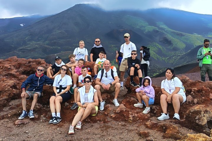 Verken de vulkanische landschappen, lavagrotten en kraters van de Etna tijdens een begeleide ochtendtour vanuit Catania met lunch, foto 39 | wizardtrip