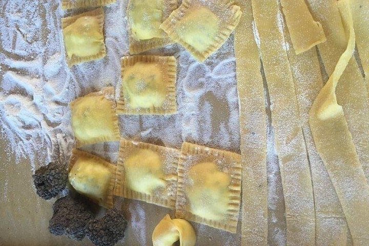 サンジミニャーノ近郊の家族経営の農家で、本格的なトスカーナ料理を学びましょう、写真9 | wizardtrip