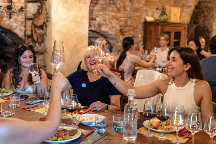 Ganztägige Tour von Florenz nach San Gimignano, Siena, Monteriggioni und Chianti mit Weinprobe und Mittagessen, Foto 6 | wizardtrip