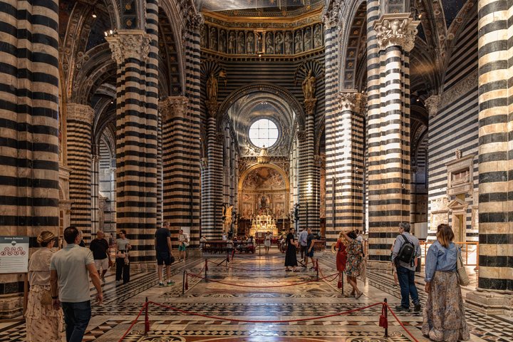 Begeleide dagtour door de iconische steden en landschappen van Toscane, inclusief Pisa, San Gimignano en Siena, foto 18 | wizardtrip