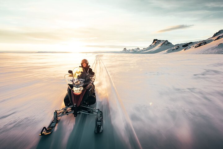 Golden Circle et motoneige sur glacier depuis Reykjavik | wizardtrip