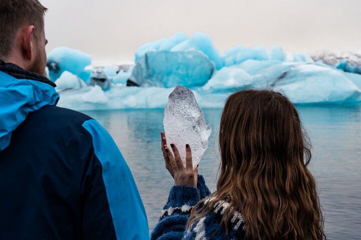 Excursion d'une journée au lagon glaciaire et à la plage de diamants au départ de Reykjavik | wizardtrip