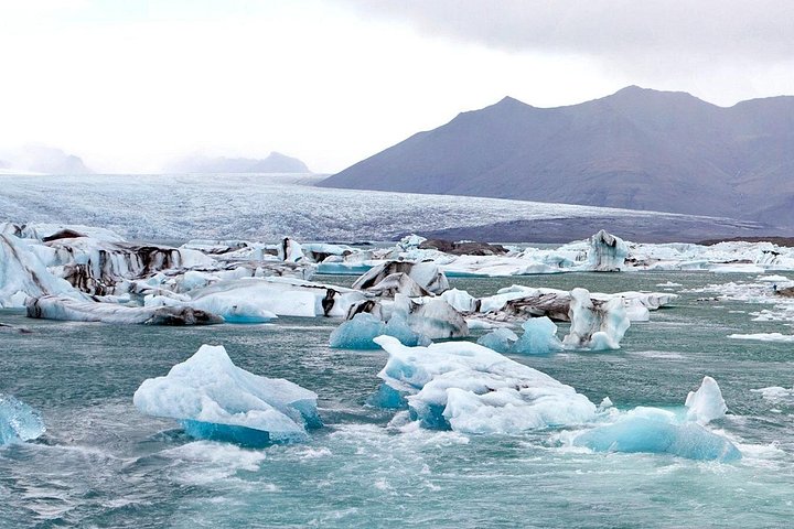 Excursión de un día desde Reikiavik a la Costa Sur de Islandia, con la Laguna Glaciar Jökulsárlón y la Playa de Diamantes, foto 11 | wizardtrip