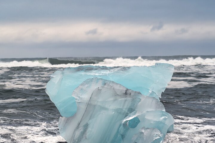 Excursión de un día desde Reikiavik a la Costa Sur de Islandia, con la Laguna Glaciar Jökulsárlón y la Playa de Diamantes, foto 19 | wizardtrip