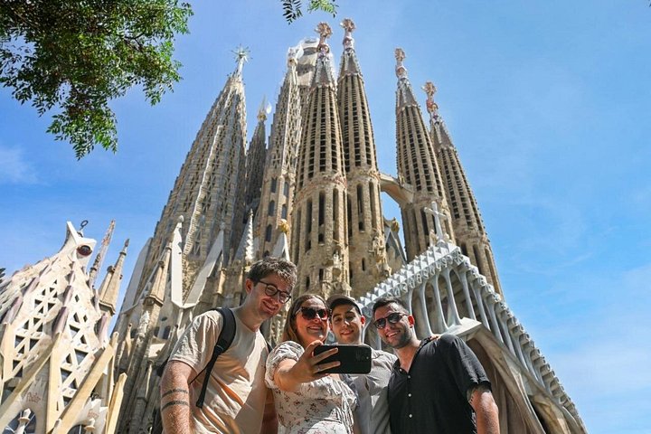Geführte Tour durch die ikonische Basilika Sagrada Família in Barcelona, Spanien, Foto 7 | wizardtrip