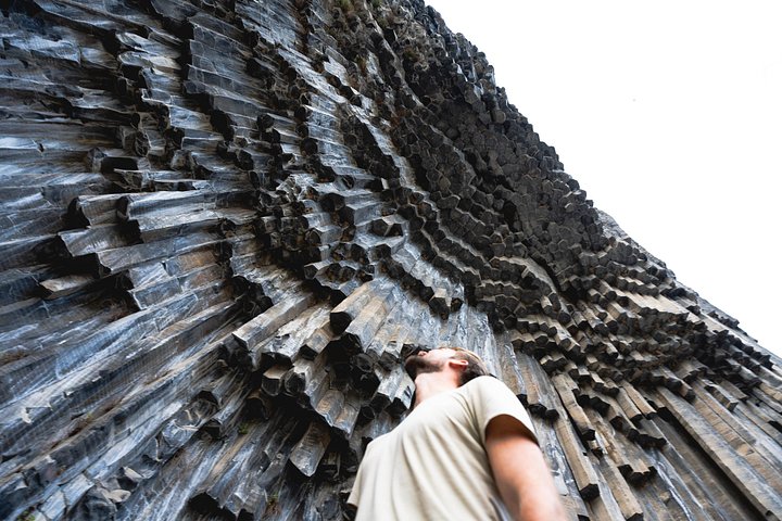 エレバンからのガイドツアーで、古代アルメニアの神殿、修道院、自然の驚異を探索しましょう、写真16 | wizardtrip
