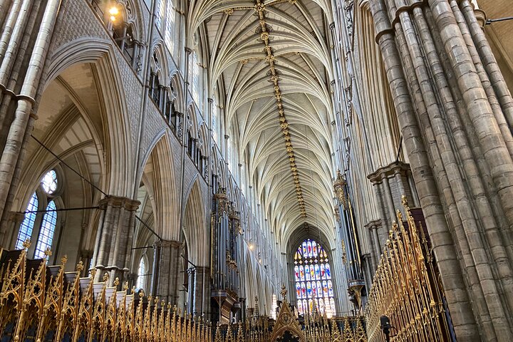Guidet rundvisning i Westminster Abbey i London, der viser dens historiske og arkitektoniske betydning, foto 9 | wizardtrip
