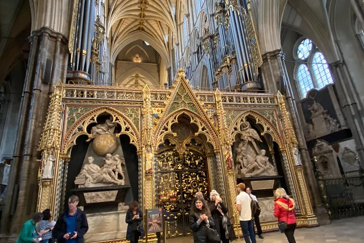 Guidet rundvisning i Westminster Abbey i London, der viser dens historiske og arkitektoniske betydning, foto 19 | wizardtrip