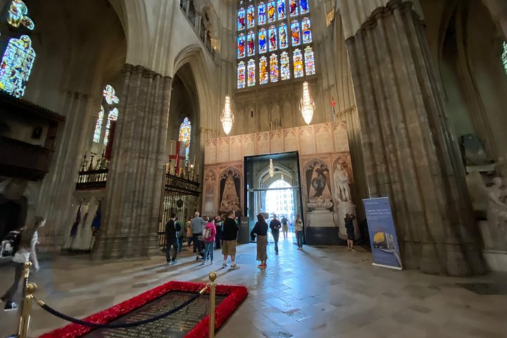 Guidet rundvisning i Westminster Abbey i London, der viser dens historiske og arkitektoniske betydning, foto 20 | wizardtrip