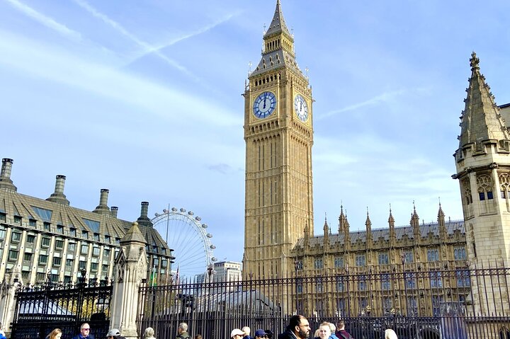 Guidet rundvisning i Westminster Abbey i London, der viser dens historiske og arkitektoniske betydning, foto 23 | wizardtrip