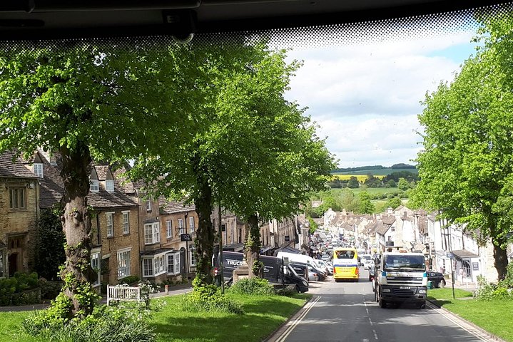Day trip to the Cotswolds from London, featuring charming villages, rolling hills, and traditional architecture, photo 15 | wizardtrip