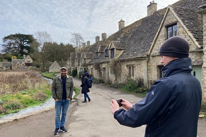 Day trip to the Cotswolds from London, featuring charming villages, rolling hills, and traditional architecture, photo 17 | wizardtrip