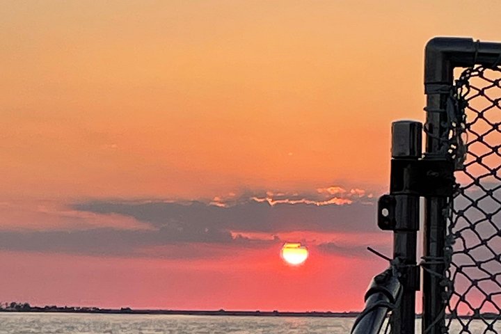 Disfruta de un hermoso crucero al atardecer en catamarán en Fort Myers, Florida, foto 18 | wizardtrip