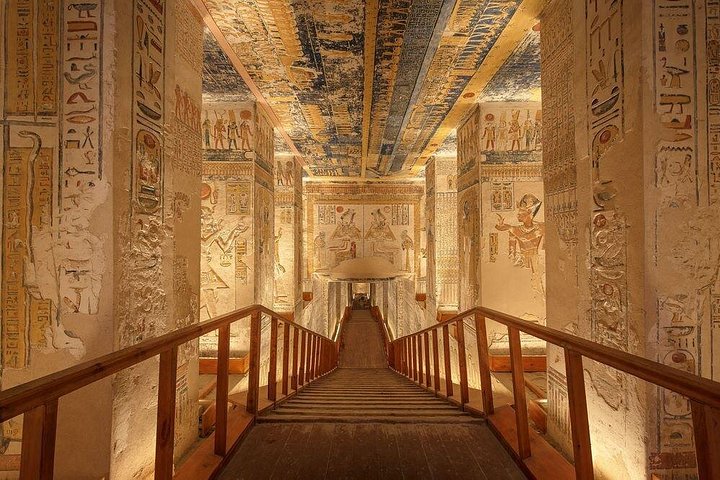 Udforsk oldegyptiske grave og templer på en halvdagstur i Luxor, Egypten, foto 12 | wizardtrip
