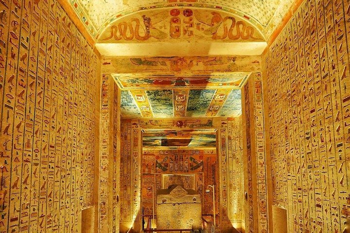 Udforsk oldegyptiske grave og templer på en halvdagstur i Luxor, Egypten, foto 13 | wizardtrip