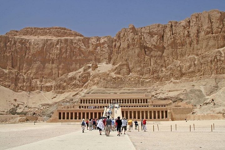 Udforsk oldegyptiske grave og templer på en halvdagstur i Luxor, Egypten, foto 14 | wizardtrip