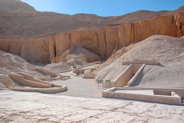 Udforsk oldegyptiske grave og templer på en halvdagstur i Luxor, Egypten, foto 16 | wizardtrip