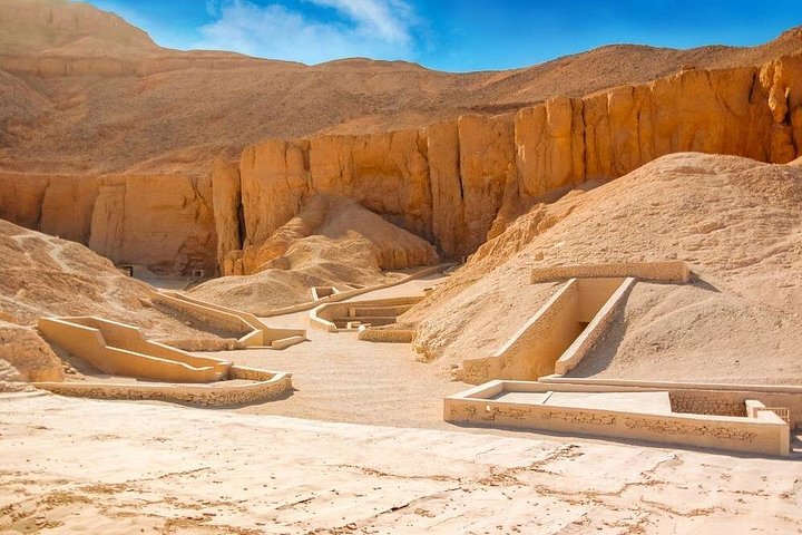 Udforsk oldegyptiske grave og templer på en halvdagstur i Luxor, Egypten, foto 17 | wizardtrip