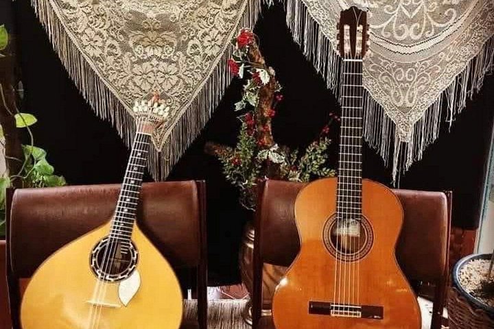 Scopri la musica Fado di Lisbona, le strade storiche e la cena tradizionale con spettacolo dal vivo, foto 6 | wizardtrip