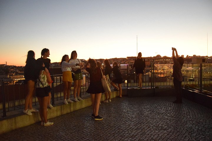 Scopri la musica Fado di Lisbona, le strade storiche e la cena tradizionale con spettacolo dal vivo, foto 19 | wizardtrip