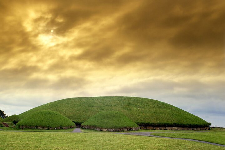 Guided tour of ancient Irish monuments including Newgrange and Monasterboice from Dublin, photo 6 | wizardtrip