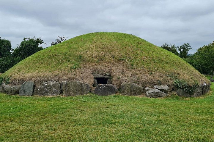 Guided tour of ancient Irish monuments including Newgrange and Monasterboice from Dublin, photo 8 | wizardtrip